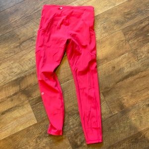 Lululemon Size 8 - great condition - slick material
